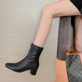 Winter Fashion: Round Head Plush Boots for Women Warm, Comfortable, Side Zipper Outdoor Wear